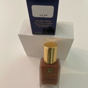 ESTEE LAUDER DOUBLE WEAR FOUNDATION